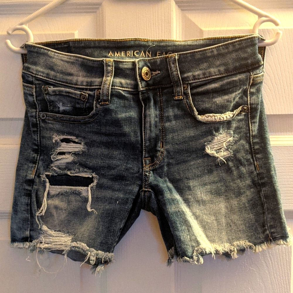 BRAND NEW American Eagle shorts